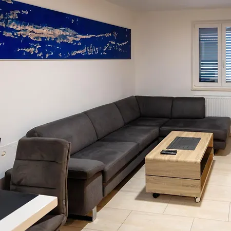 Bero, & Free Parking Apartment