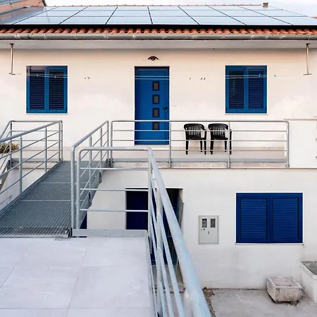 Bero, & Free Parking Murter