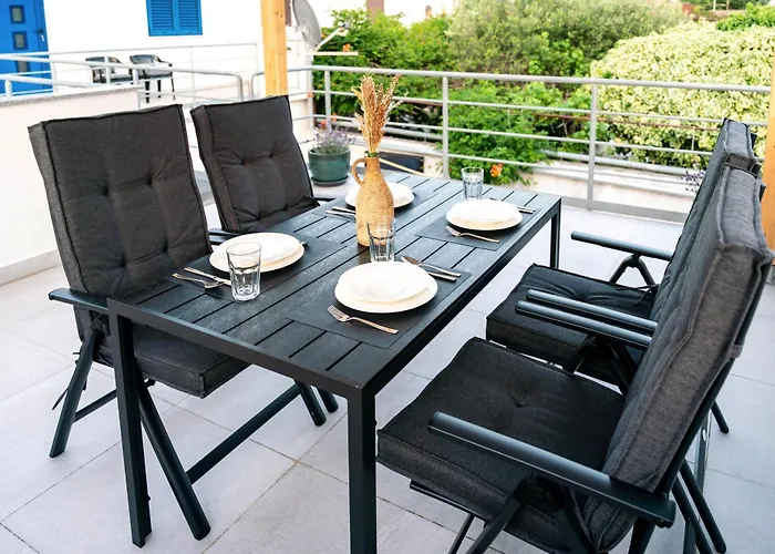 Bero, & Free Parking Murter