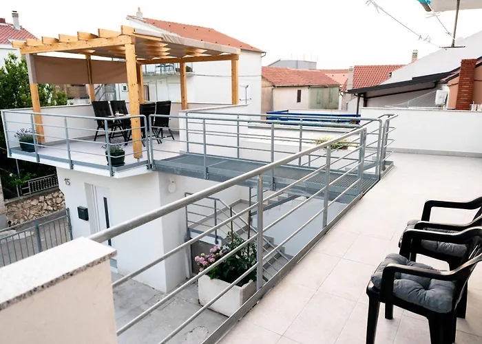 Bero, & Free Parking Murter