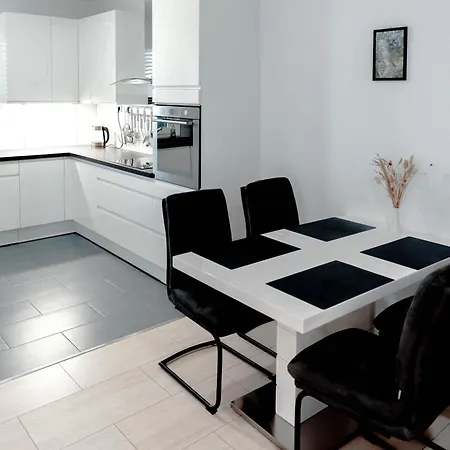 Bero, & Free Parking